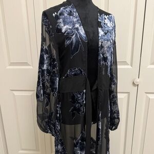 VICI - Sonnet Velvet Burnout Kimono Duster - Ontwelfth